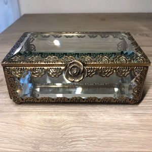 Nicole Miller Antique Rose Trinket/Jewelry Box